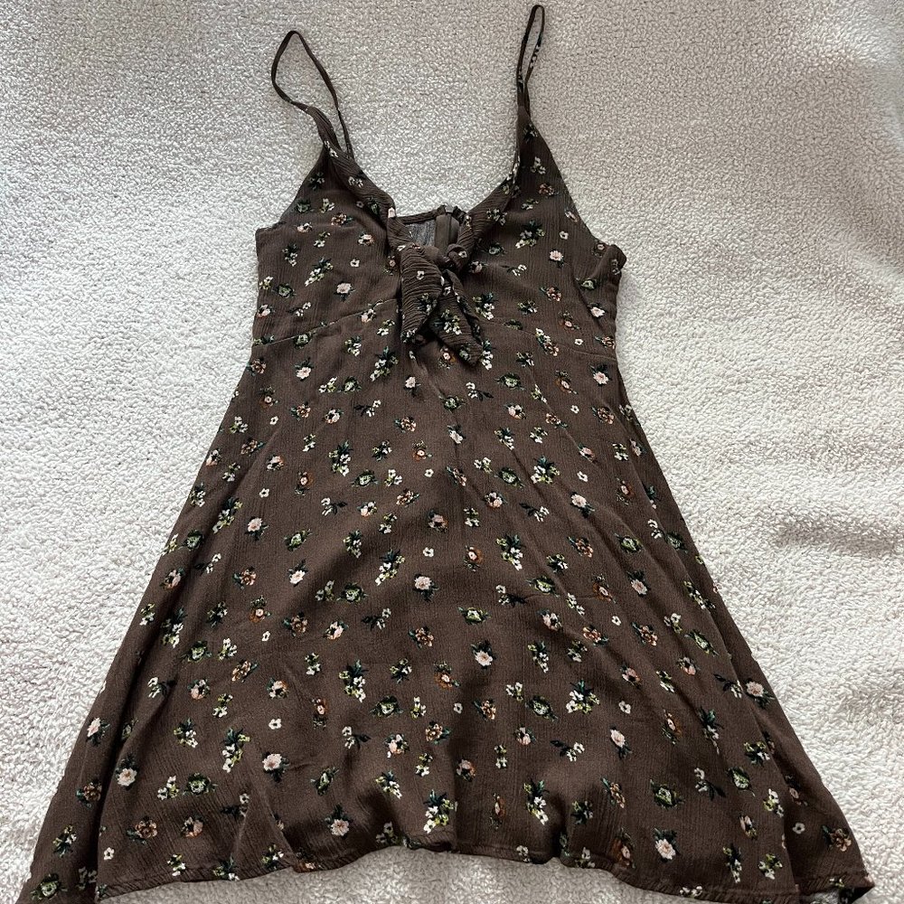 Audrey 3+1 Floral Dress with Cut Out
